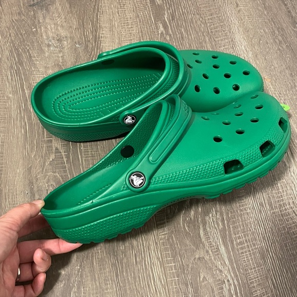 Crocs Classic Clog — Green men’s 11 - Picture 3 of 4